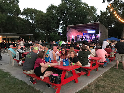 The Wildcatter Saloon<br />
